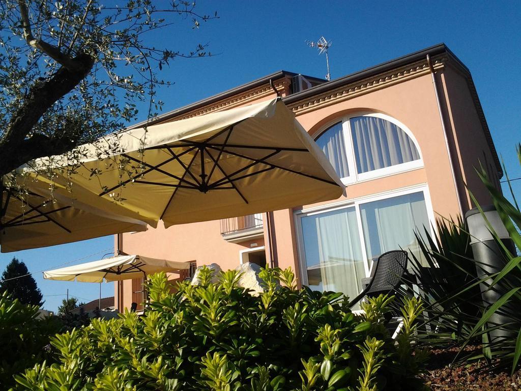 Agrialloggi La Palazzina Curtarolo Bagian luar foto
